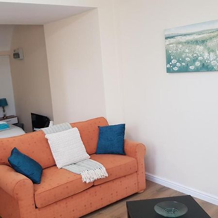 Ferienwohnung Tuii Appart, Cleveleys Road Holbeck Leeds  Exterior foto